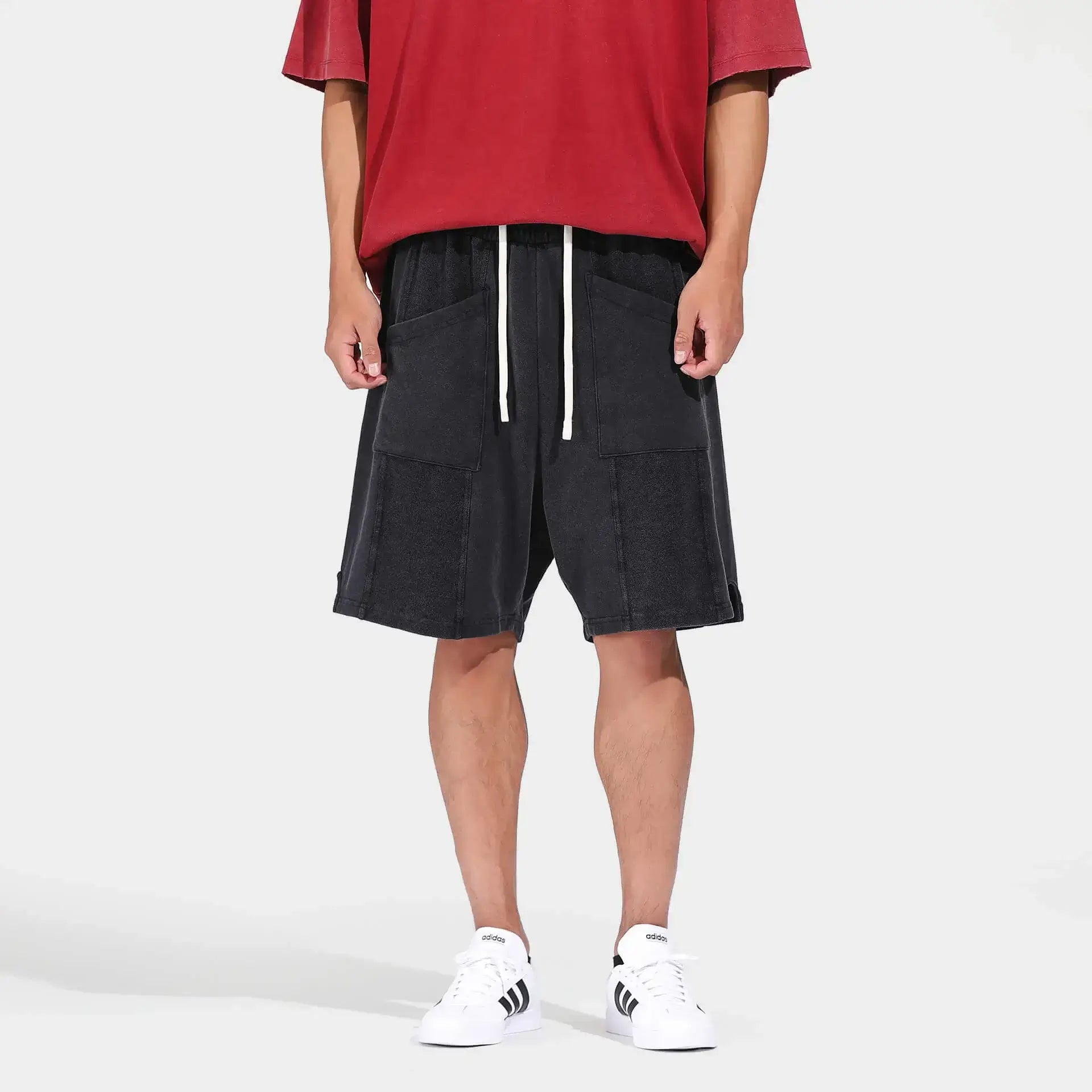 Onalar bilan porno filmlarni tomosha qiling Krasnodardagi hojatxonada sikni sorish