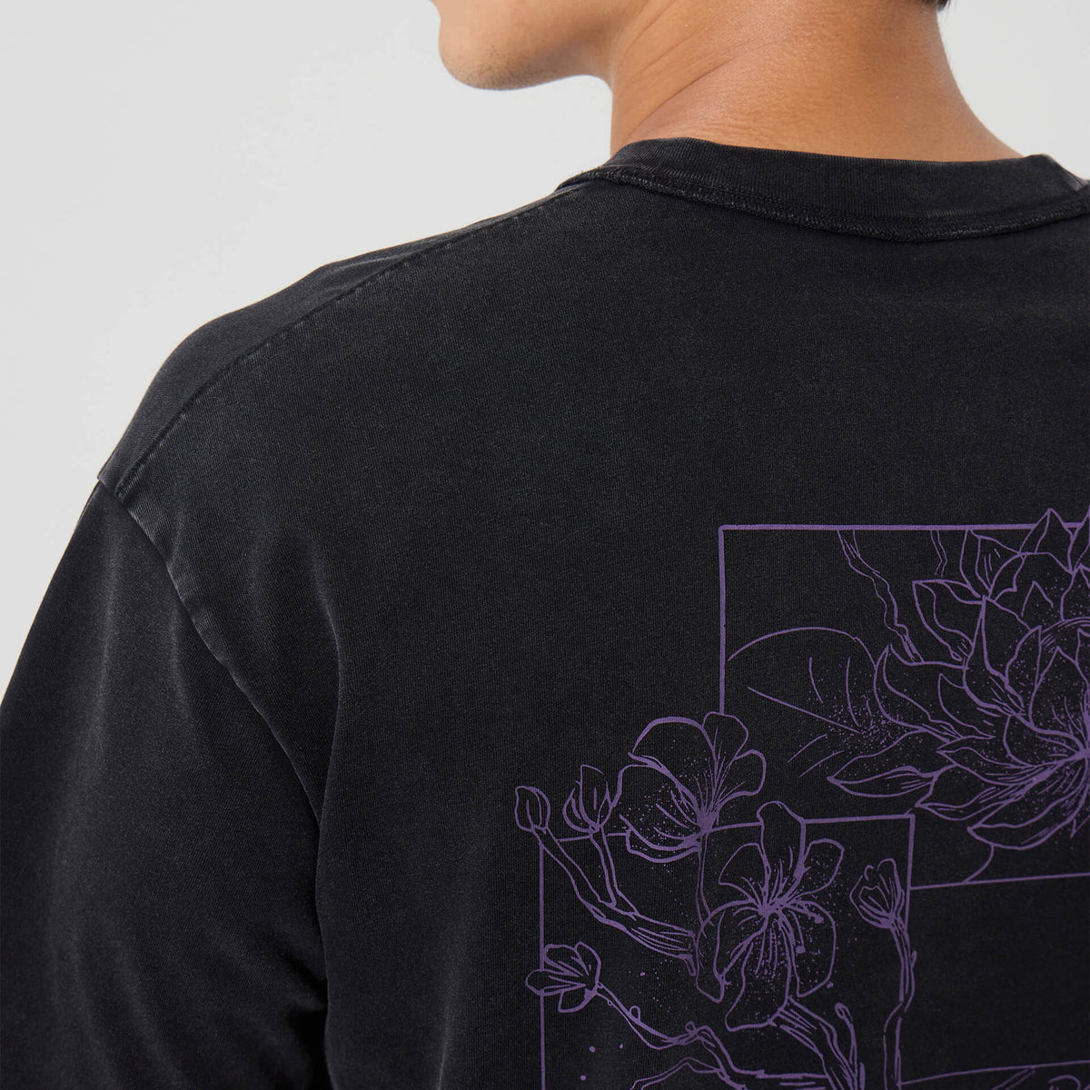 Saku T-Shirt