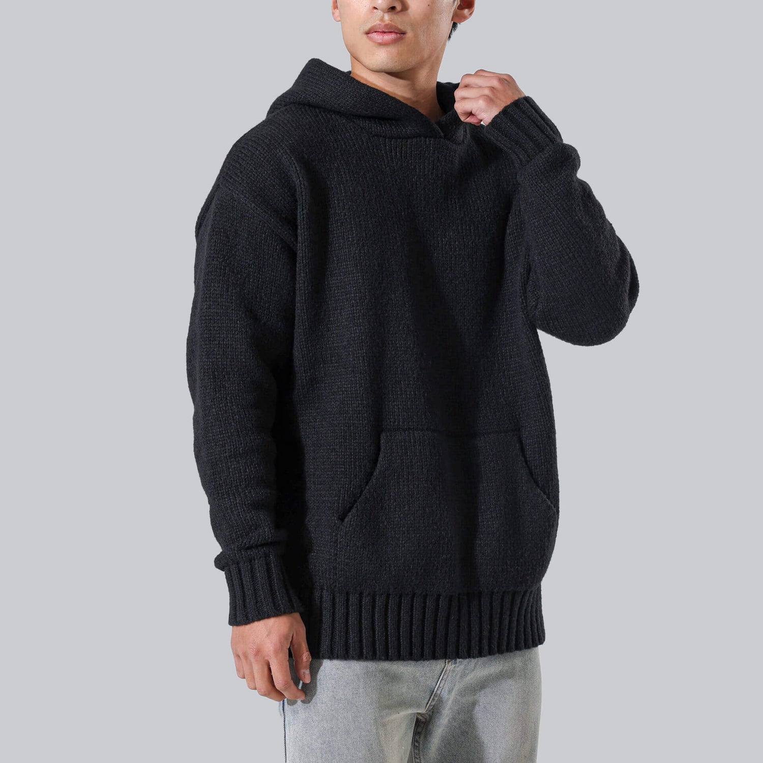 Sofuto Sweater