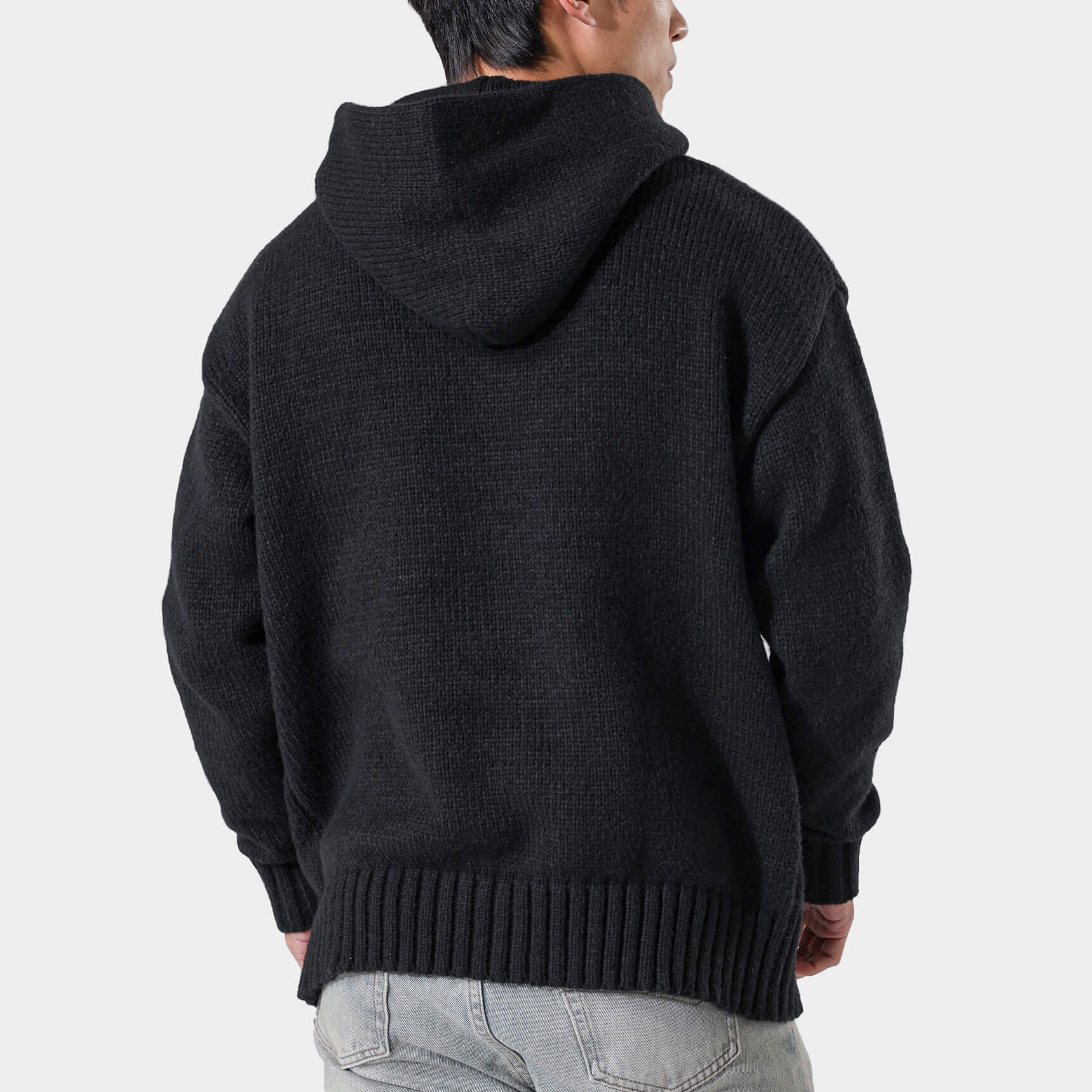 Sofuto Sweater