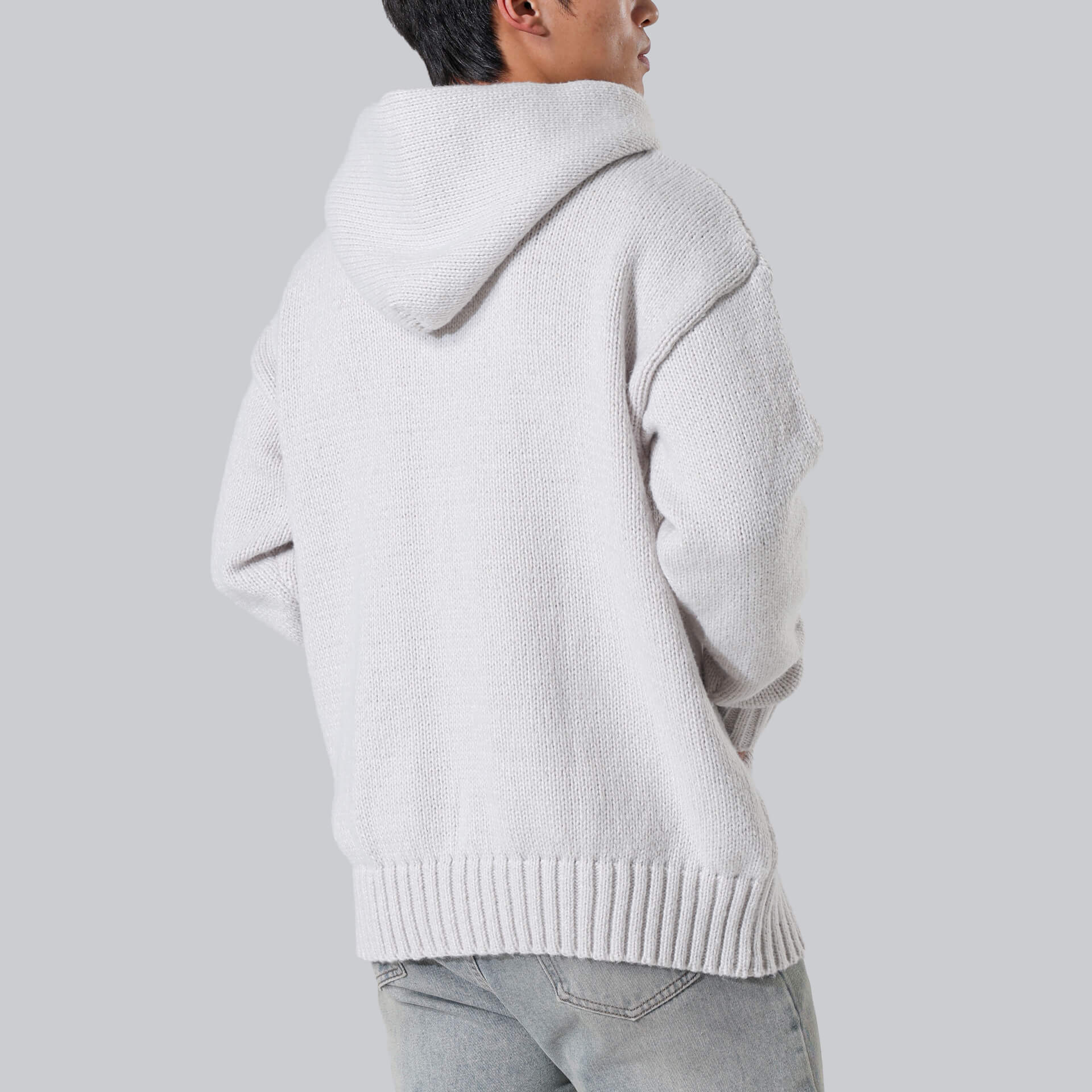 Sofuto Sweater